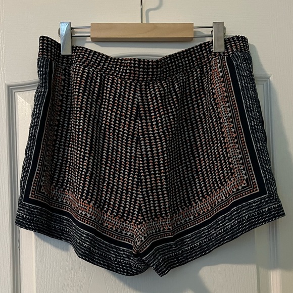 BCBG navy and black printed mini shorts - Picture 3 of 4